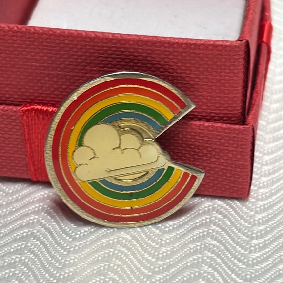 Vintage pin - Picture 1 of 5